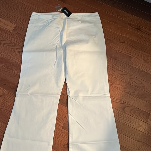 Express Women’s White Jeans Side Buttons Size 13/14 - Picture 3 of 6